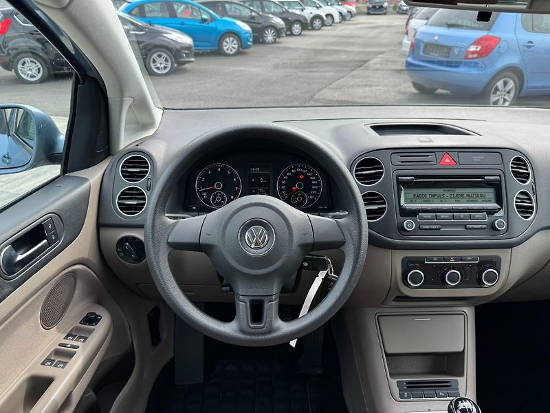 Volkswagen Golf Plus (2010) Rabbit 1.2 TSI 63kW - fotka 14 z 35