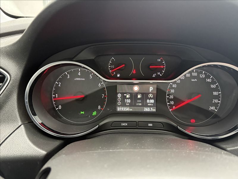 Opel Grandland X 1,2 96KW AUTOMAT CZ 1.MAJ - fotka 11 z 33