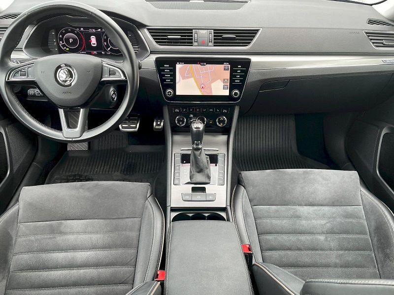 Škoda Superb (2019) 2.0 TDI 140kW Scout Combi 4x4 - fotka 13 z 29