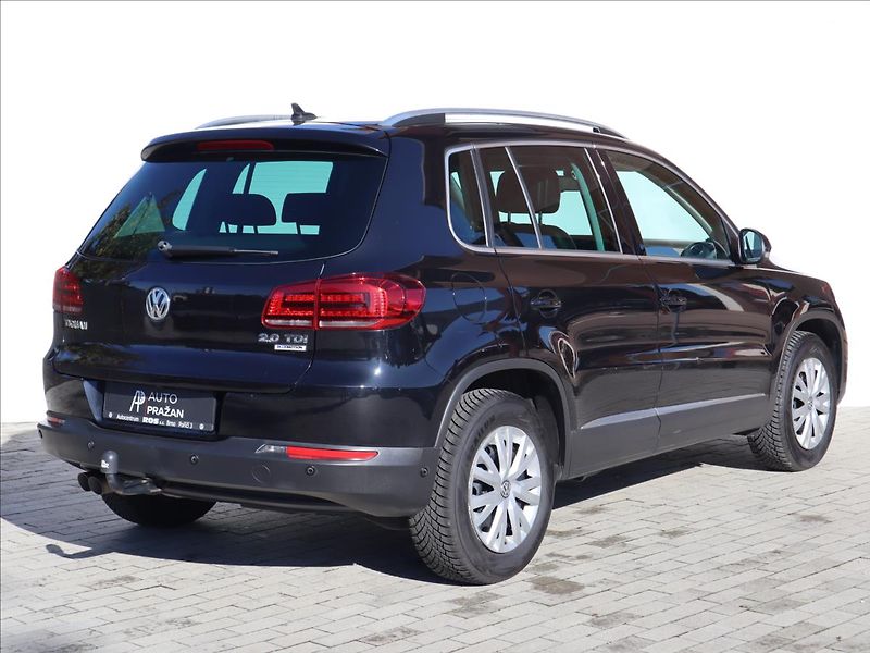 Volkswagen Tiguan 2,0   TDi Sport Pano Kamera Dy - fotka 6 z 36
