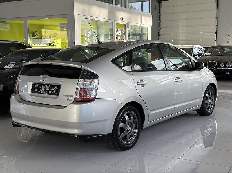 Toyota Prius (2005) - fotka 5 z 24