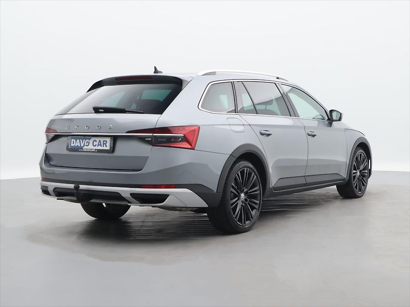 Škoda Superb 2,0 TSI 206kW Scout 4x4 DSG - fotka 7 z 35