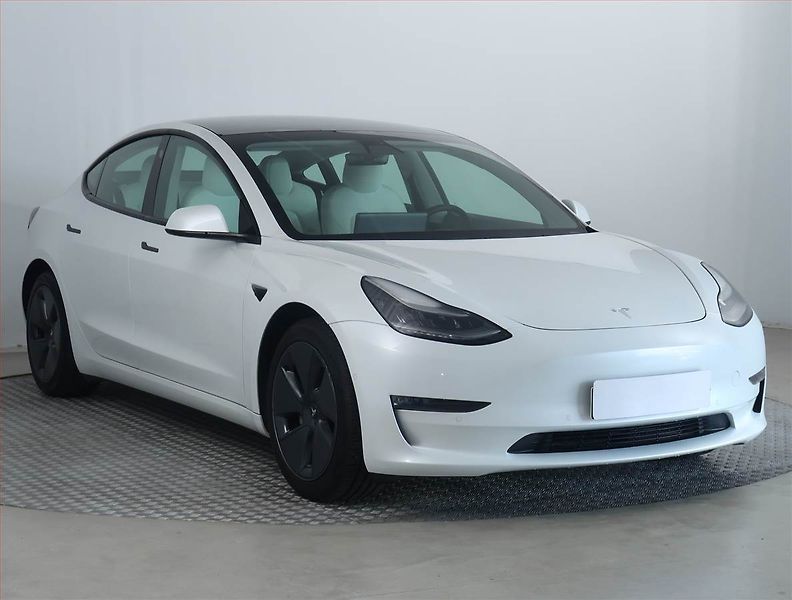 Tesla Model 3 (2020) Long Range 4WD 74kWh - fotka 1 z 22