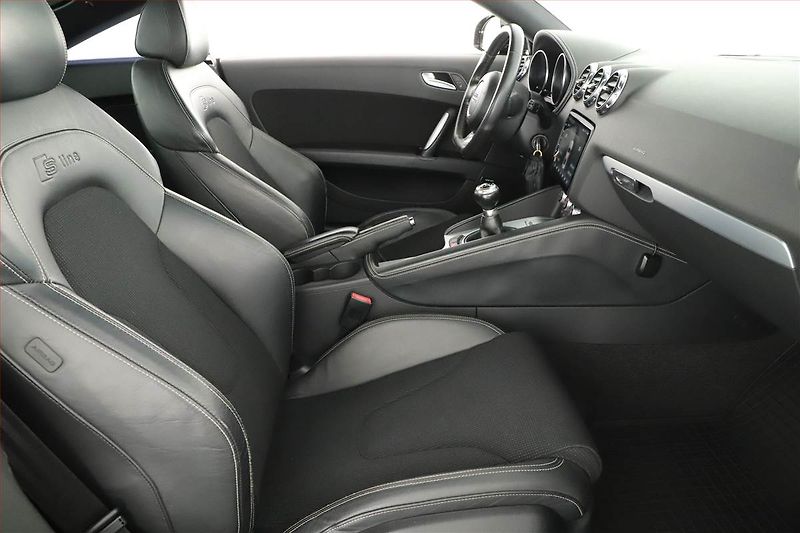 Audi TT (2008) S-Line 2.0 TFSI, Kůže - fotka 7 z 18