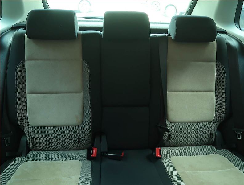 Volkswagen Tiguan (2012) 2.0 TDI, 4X4, Xenony - fotka 10 z 19