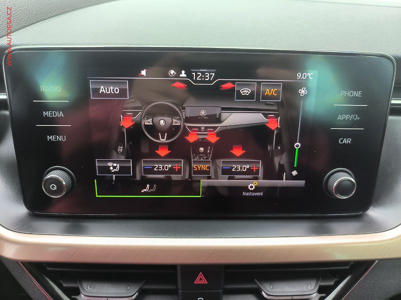Škoda Scala (2020) 1.5 TSi, 2.maj,ČR, Style, - fotka 15 z 24