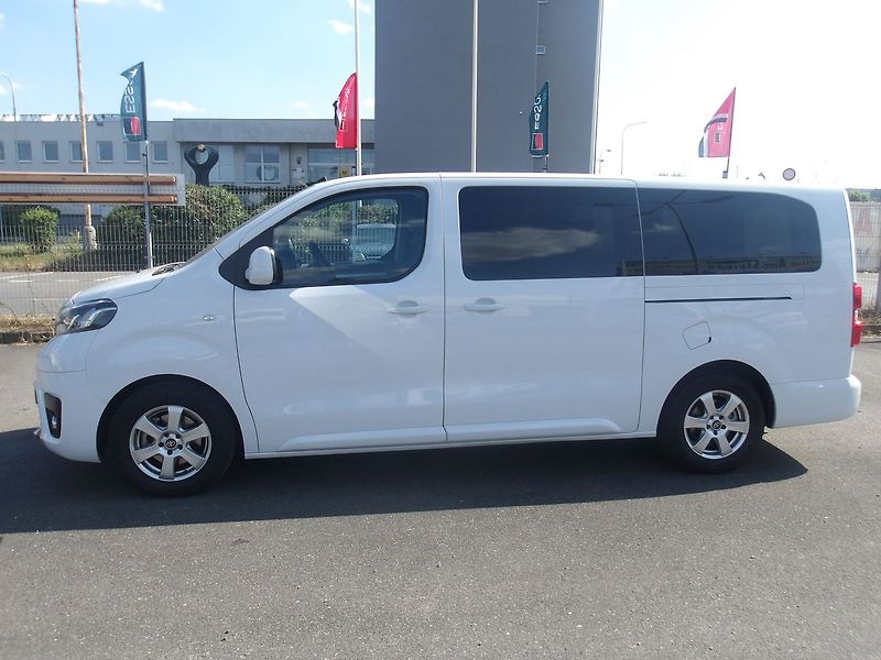 Toyota ProAce Verso 2,0D-4D L2 ČR! I.MAJ! ZÁRUKA! - fotka 2 z 35