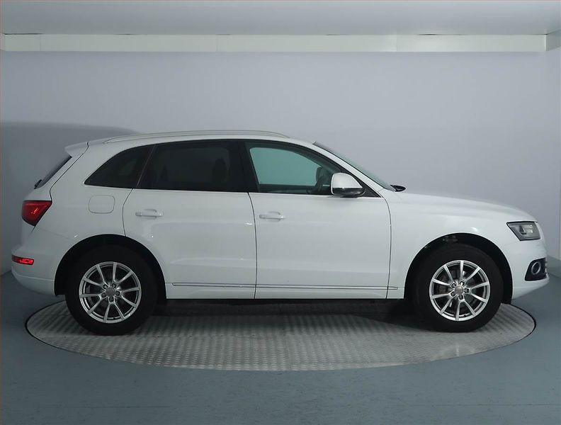Audi Q5 (2014) 2.0 TDI, 4X4, Automat - fotka 6 z 14