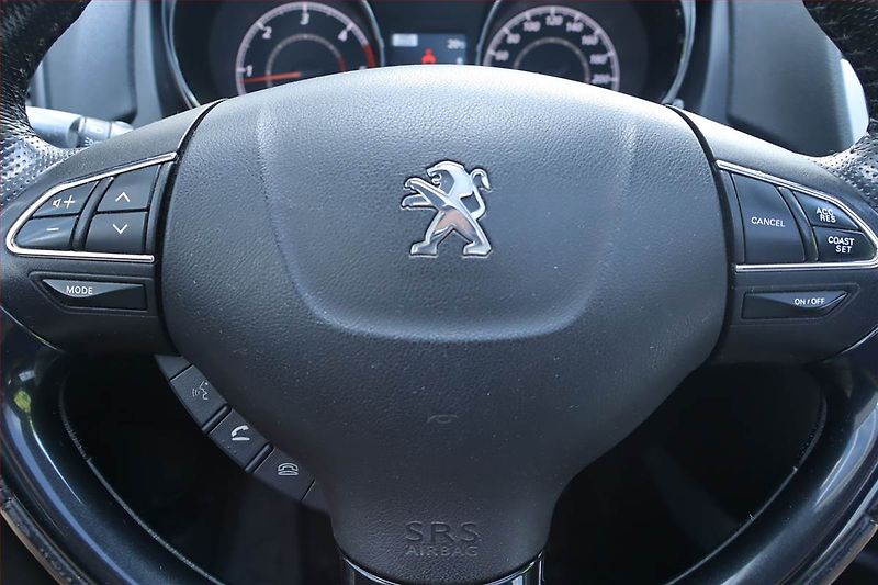 Peugeot 4008 (2013) 1.8 HDI, 4X4, Serv.kniha - fotka 18 z 25