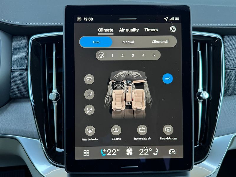 Volvo XC90 (2026) PLUS B5, kamery 360°, ventilac - fotka 18 z 23