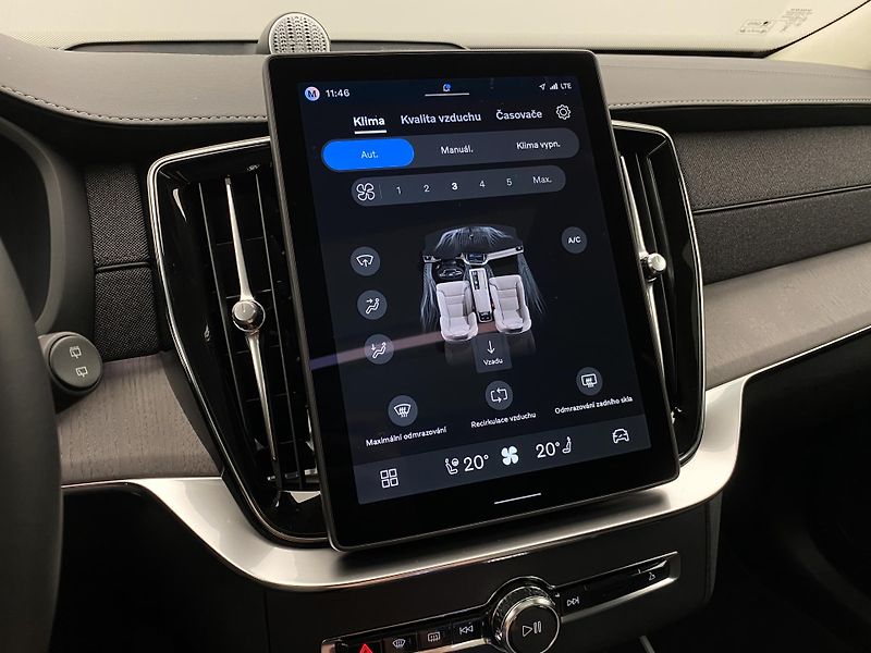 Volvo XC90 (2026) T8 AWD RECHARGE DARK ULTRA - fotka 44 z 75