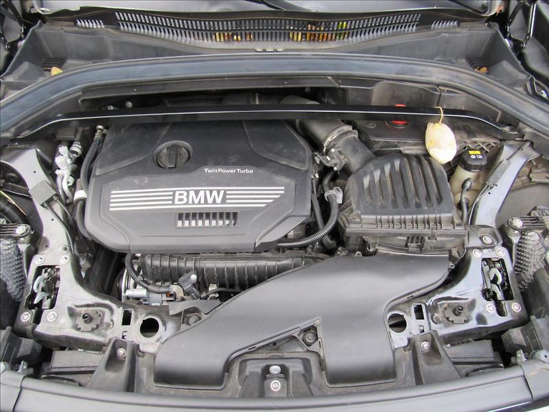 BMW X2 1,5 T sDrive 18I 103kW - fotka 32 z 33