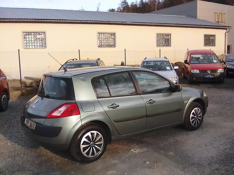 Renault Mégane (2003) 1.6i 16V nové v ČR - fotka 2 z 28