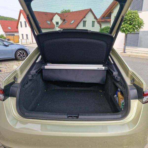 Škoda Superb (2024) L&K, Nez. top. Kanton, 4x4, - fotka 13 z 16