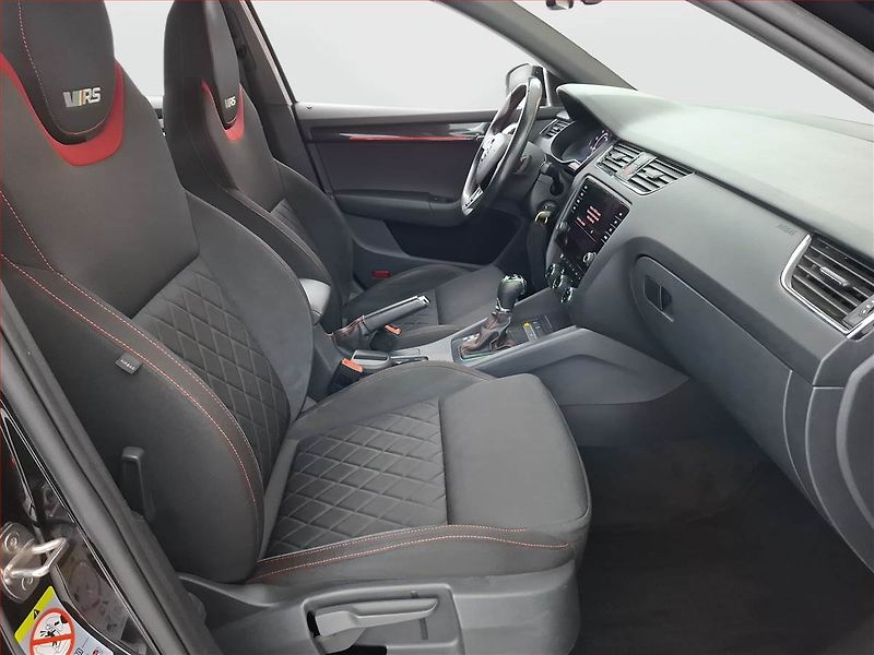 Škoda Octavia (2019) RS 2.0 TSI - fotka 9 z 22