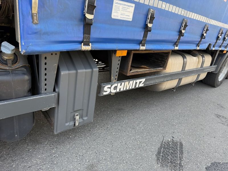 Mercedes-Benz 2545 Actros 6x2 + Schmitz ZCS1 - fotka 8 z 21