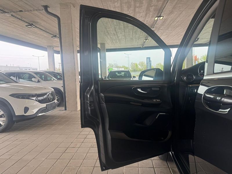 Mercedes-Benz Třídy V 300d 4M - fotka 10 z 17