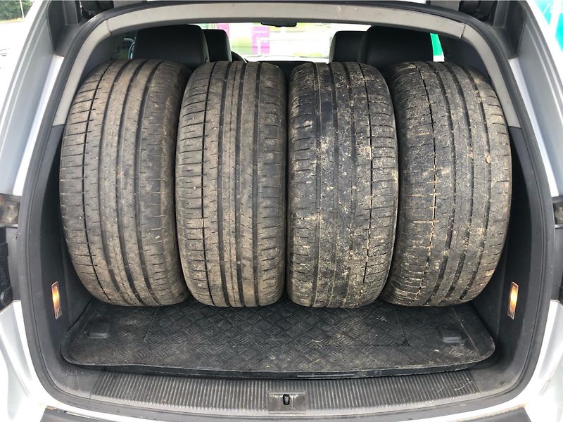 Volkswagen Touareg A 3,0 TDI - fotka 13 z 26