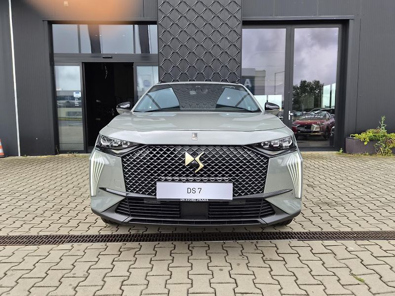DS Automobiles DS7 (2026) PERFORMANCE LINE 1.5 BlueHDi - fotka 12 z 23