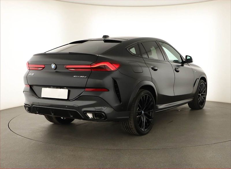 BMW X6 (2025) xDrive30d, M Paket, Navigace - fotka 5 z 20