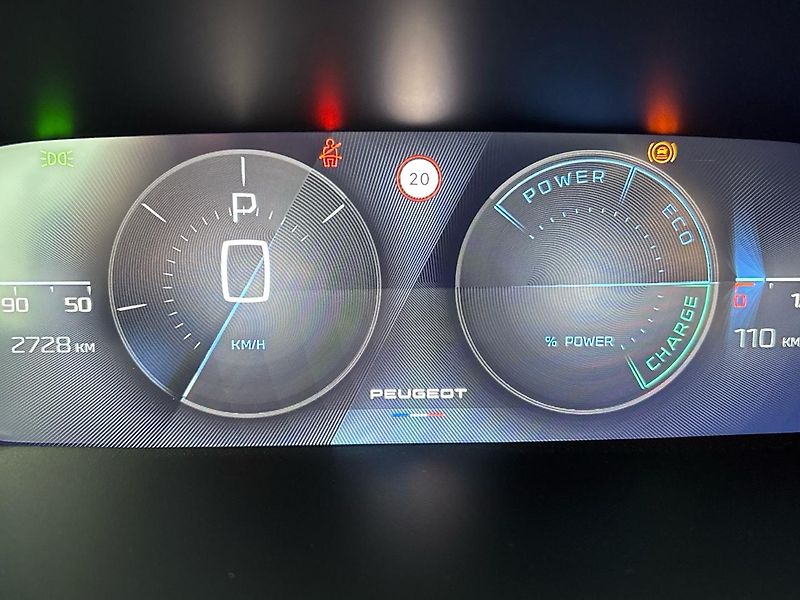 Peugeot 308 (2025) SW STYLE Hybrid e-DCS6 - fotka 12 z 43