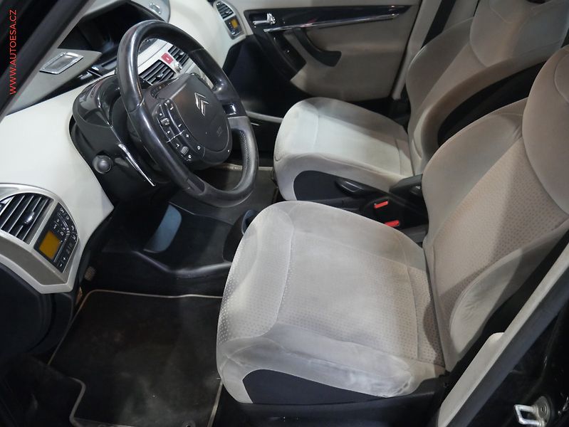 Citroën C4 Picasso (2009) 2.0HDi, AT, tempo - fotka 9 z 17
