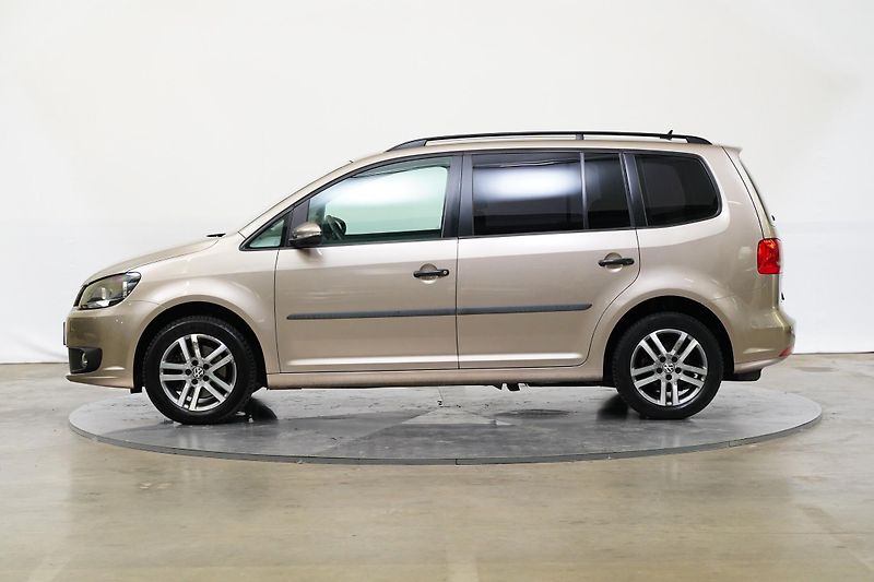 Volkswagen Touran - fotka 3 z 21