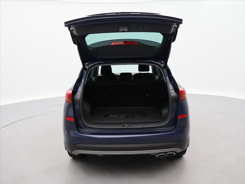 Hyundai Tucson 1,6 CRDI 100 kW CZ 1.Maj. - fotka 9 z 30