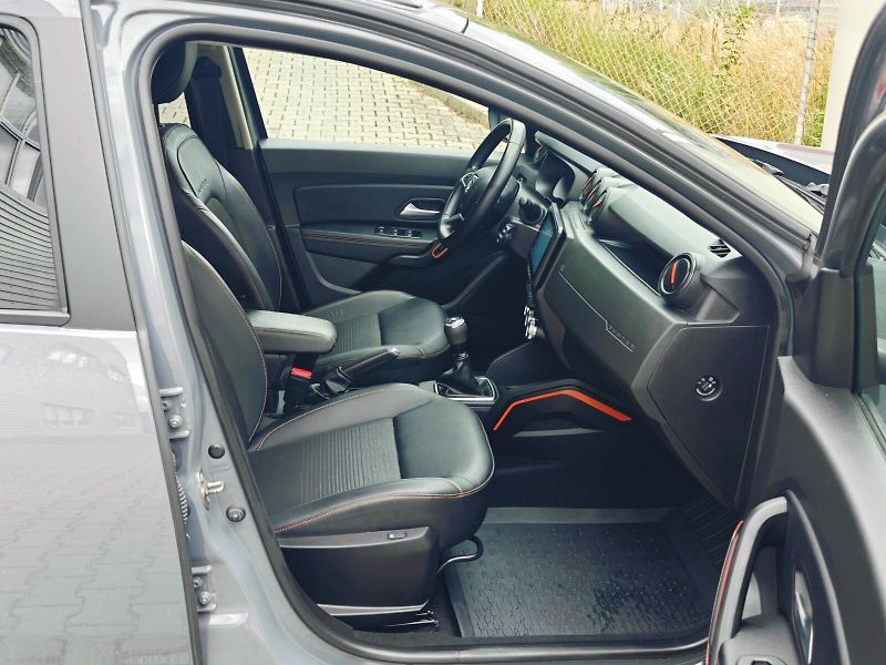 Dacia Duster (2022) 1,0 TCe 74 kW Extreme LPG - fotka 17 z 41