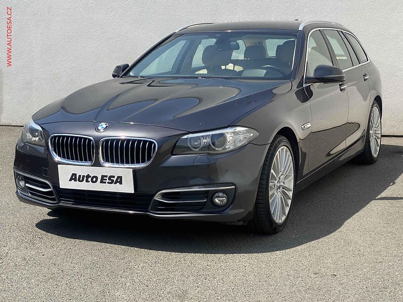 BMW Řada 5 (2014) 2.0D 525D, Luxury, Navi, Kůže - fotka 3 z 18