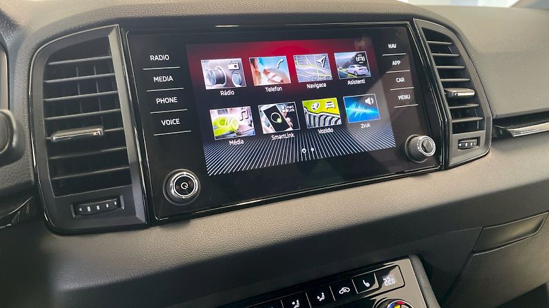 Škoda Karoq (2022) Sportline 1.5 TSI 110kW - fotka 29 z 33