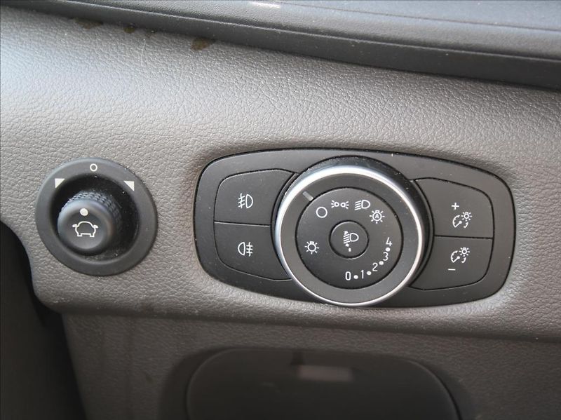 Ford Transit 2,0 TDCi PLOŠINA Kamera 1.maj - fotka 12 z 19
