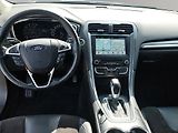 Ford Mondeo (2017) Titanium , 4x4 . čr, - náhled 11