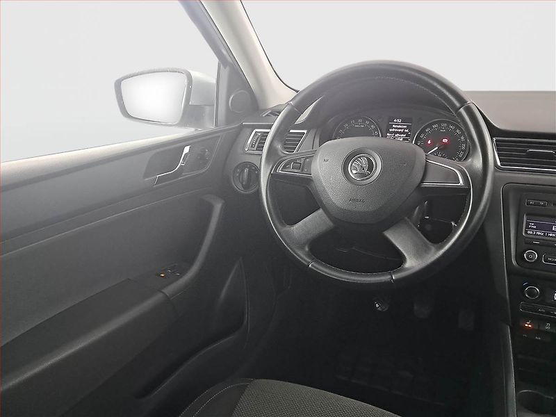 Škoda Rapid (2013) Elegance 1.6 TDI, Serv.kniha - fotka 7 z 15