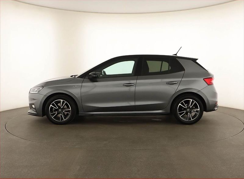 Škoda Fabia (2025) 1.0 TSI, MONTE CARLO, AUTOMAT - fotka 3 z 20