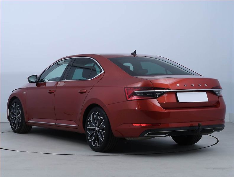 Škoda Superb (2021) Laurin&Klement 2.0 TSI - fotka 4 z 25