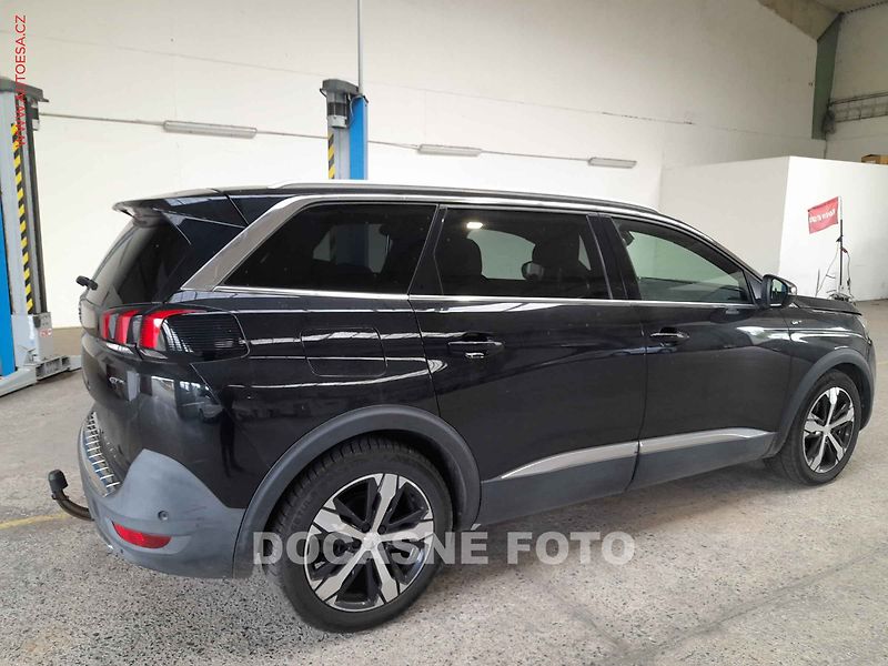Peugeot 5008 (2018) 2.0 Blue HDi, 1.maj, servis - fotka 2 z 3