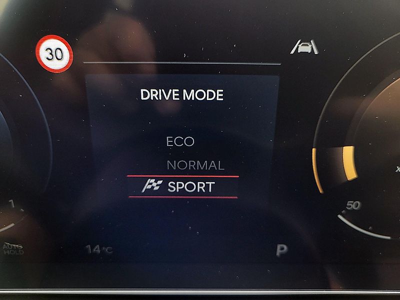 Hyundai Tucson 1.6 T-GDI 118kW DCT 4x4 N-Line - fotka 26 z 47