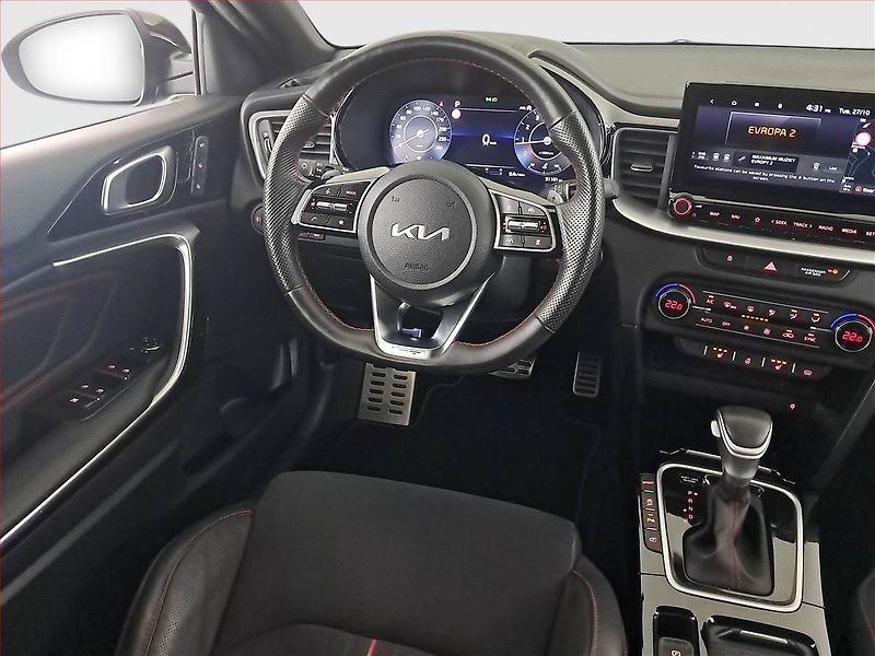Kia Pro_Ceed (2023) GT 1.6 T-GDI MHEV - fotka 7 z 17