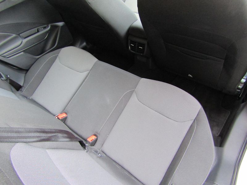 Škoda Fabia IV Selection 1.0 MPI /59 kW - fotka 26 z 30