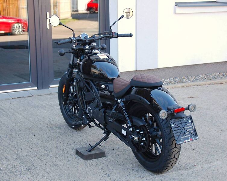 CFMOTO (2026) 250 CL-C BLACK - fotka 11 z 25