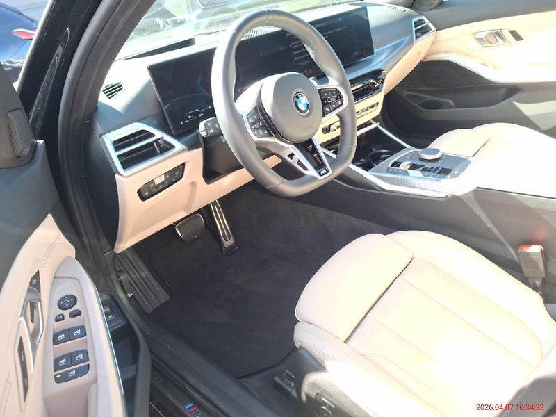 BMW Řada 3 330d xDrive Touring - fotka 10 z 19