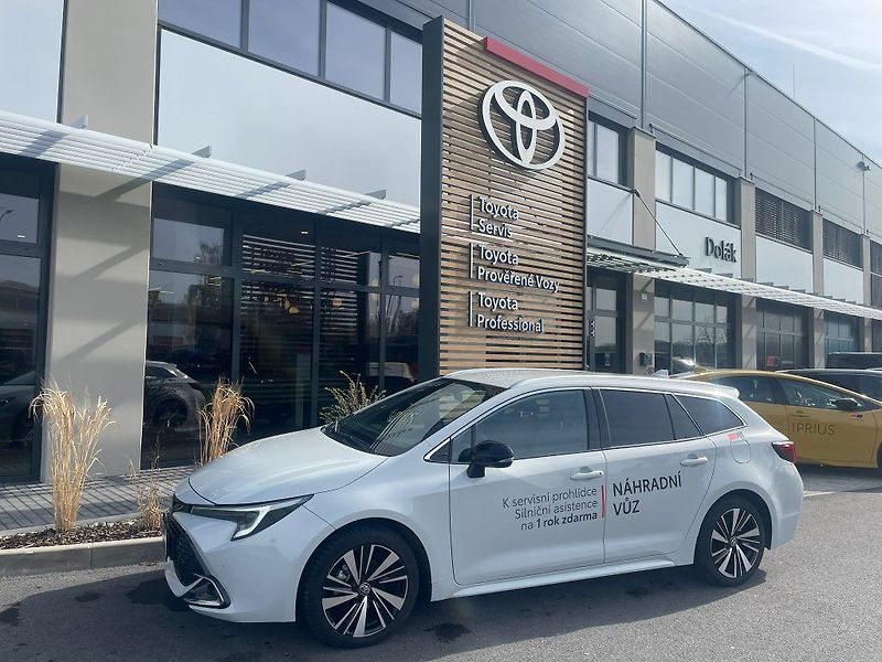 Toyota Corolla 1.8 Hybrid 140k Style - fotka 1 z 28