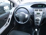 Toyota Yaris (2008) 1.0 VVT-i, Eko.zaplacen - náhled 7