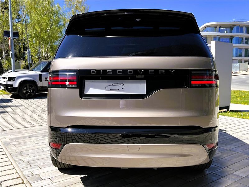 Land Rover Discovery (2026) 3,0 D250 DYNAMIC SE AWD - fotka 5 z 41