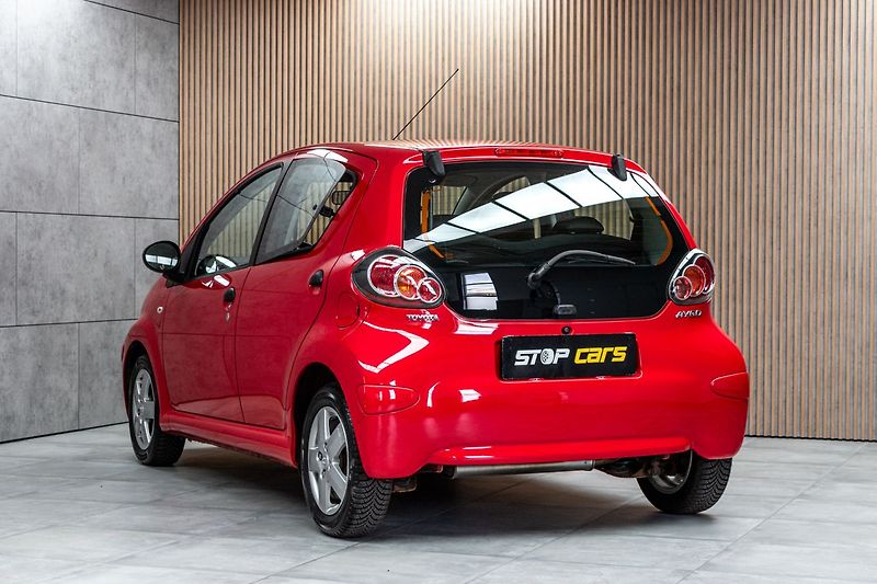 Toyota Aygo 1.0 VVT-i Terra Cool*KLIMA*ČR* - fotka 5 z 36