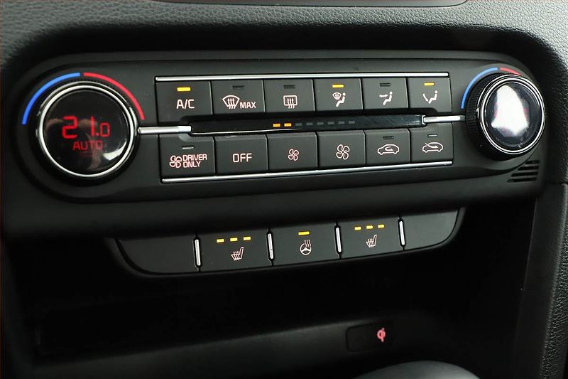 Kia XCeed (2020) Plug-in-Hybrid, Automat - fotka 18 z 20