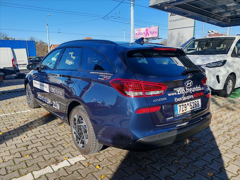 Hyundai i30 1,5 i  GO Czech! - fotka 3 z 10