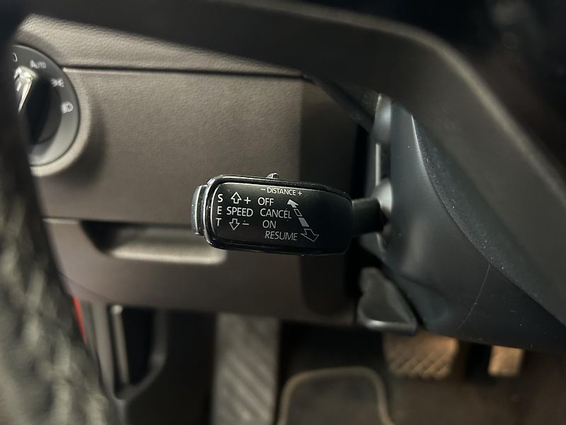 Škoda Octavia (2016) 2.0TDi L&K DSG Bi-X ACC Canton - fotka 12 z 34