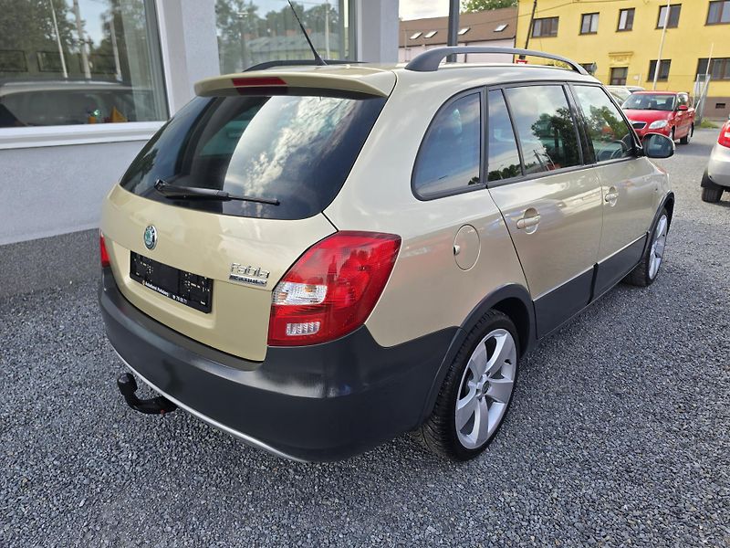 Škoda Fabia 1.2 TSI Scout  - fotka 4 z 25